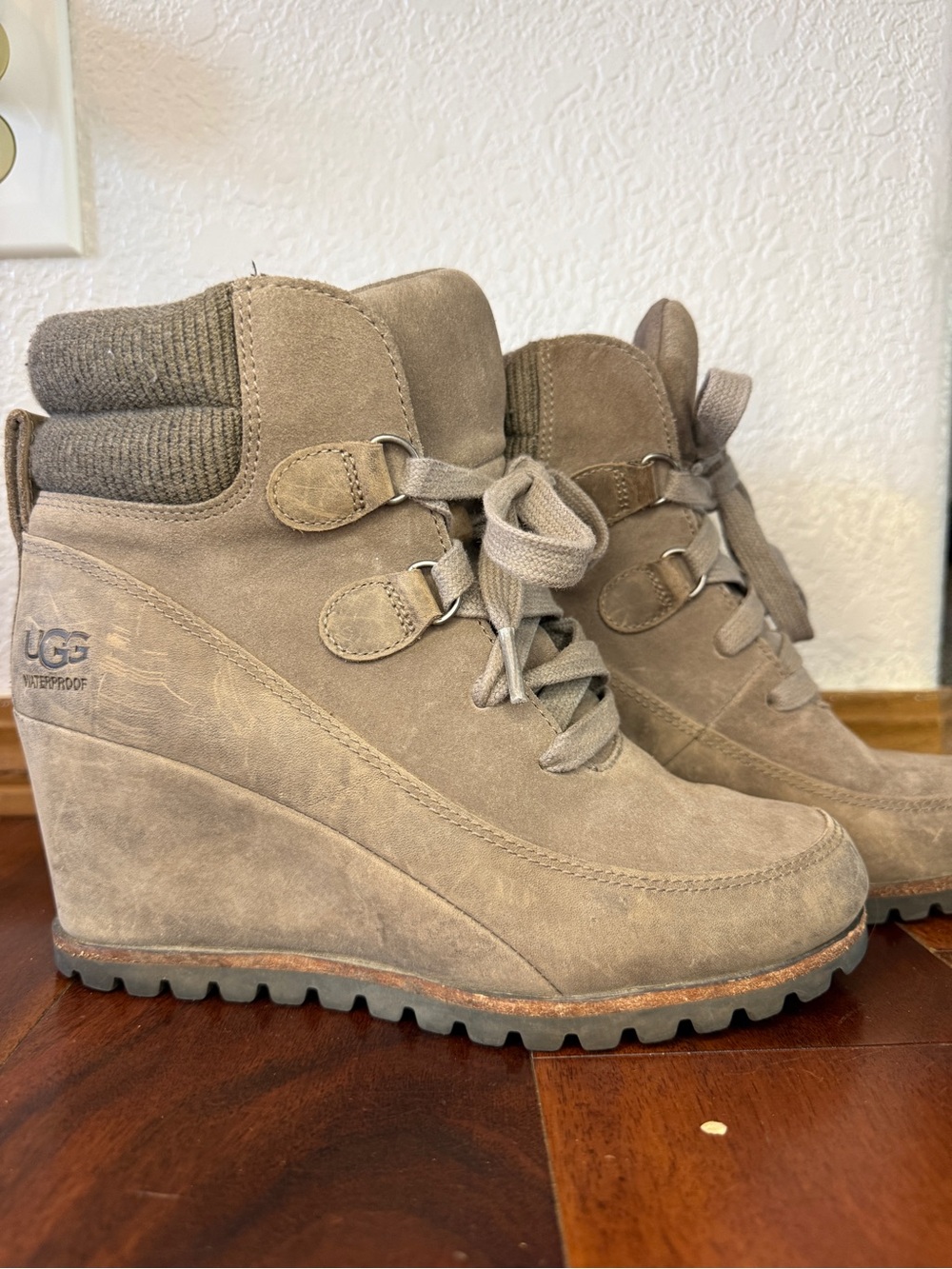 UGG Taupe Suede Wedge Lace-Up Waterproof Boots size 5.5